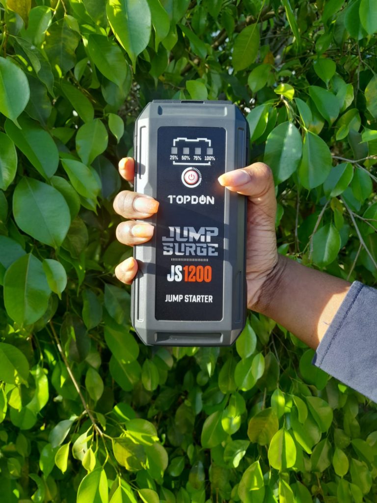 How To Use A Jump Starter (+ Why Every Woman NEEDS One)