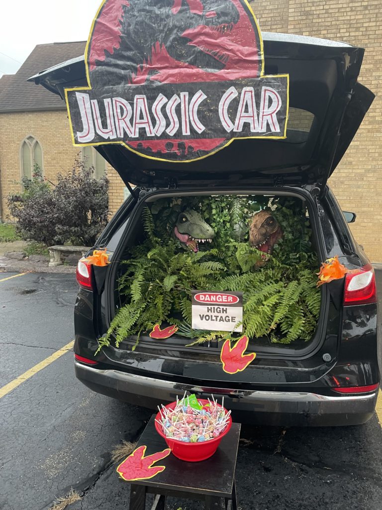 Jurassic car trunk or treat