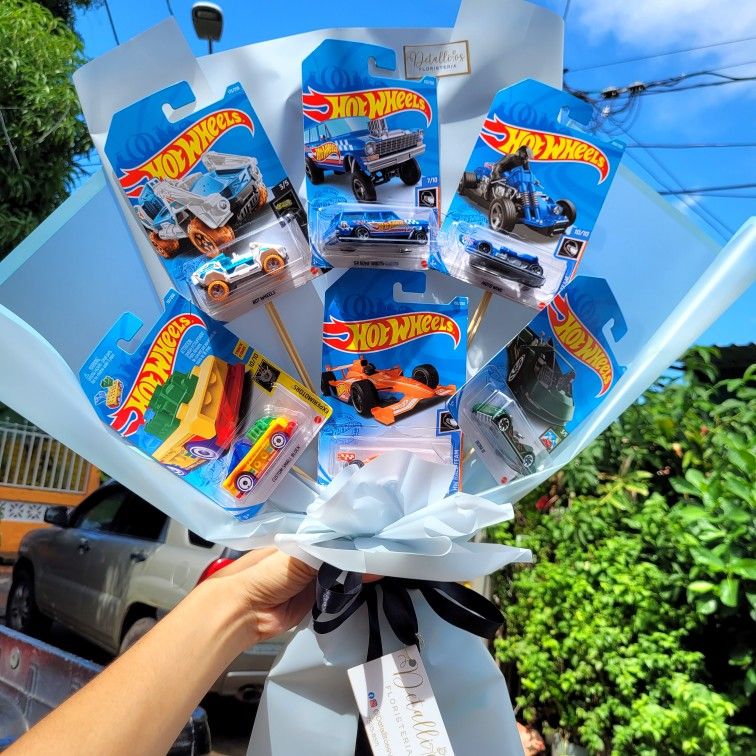 How To Make A Hot Wheels Bouquet In 3 Ridiculously Easy Steps