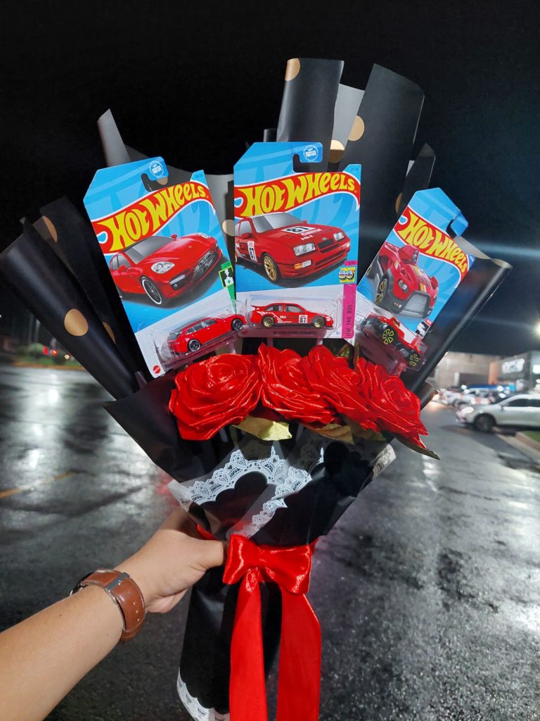 How To Make A Hot Wheels Bouquet In 3 Ridiculously Easy Steps