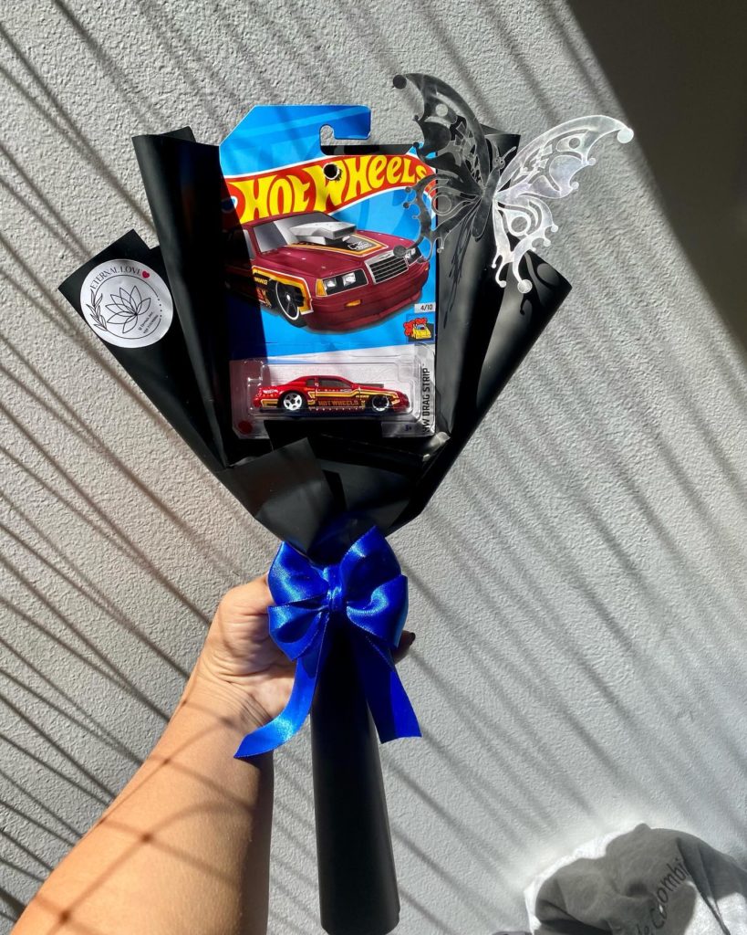 How To Make A Hot Wheels Bouquet In 3 Ridiculously Easy Steps