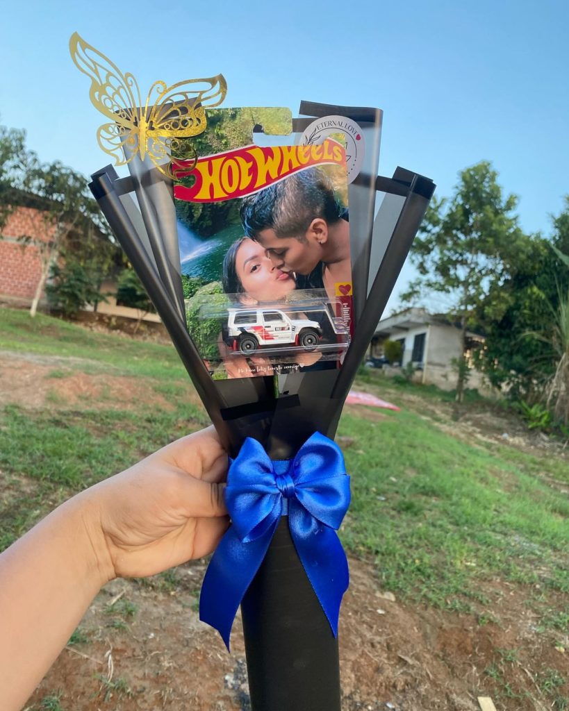 How To Make A Hot Wheels Bouquet In 3 Ridiculously Easy Steps
